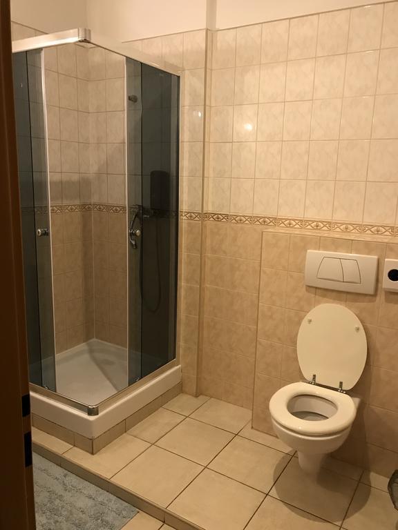Batavya Penzion Topoľčany Zewnętrze zdjęcie