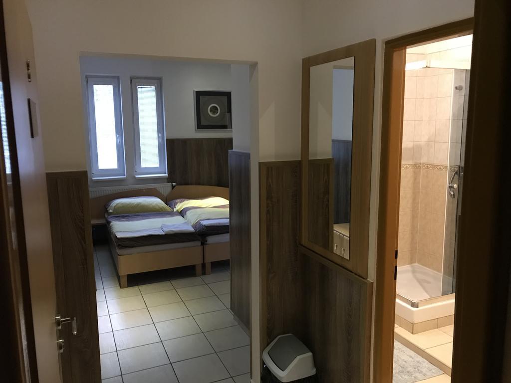 Batavya Penzion Topoľčany Zewnętrze zdjęcie