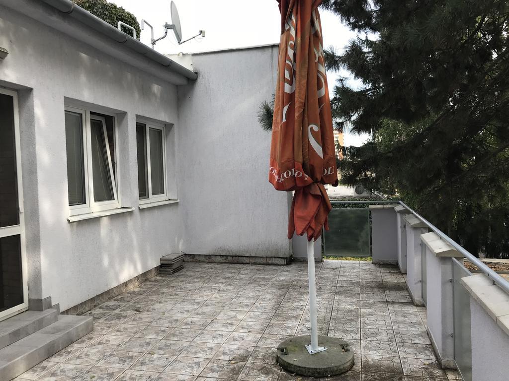Batavya Penzion Topoľčany Zewnętrze zdjęcie