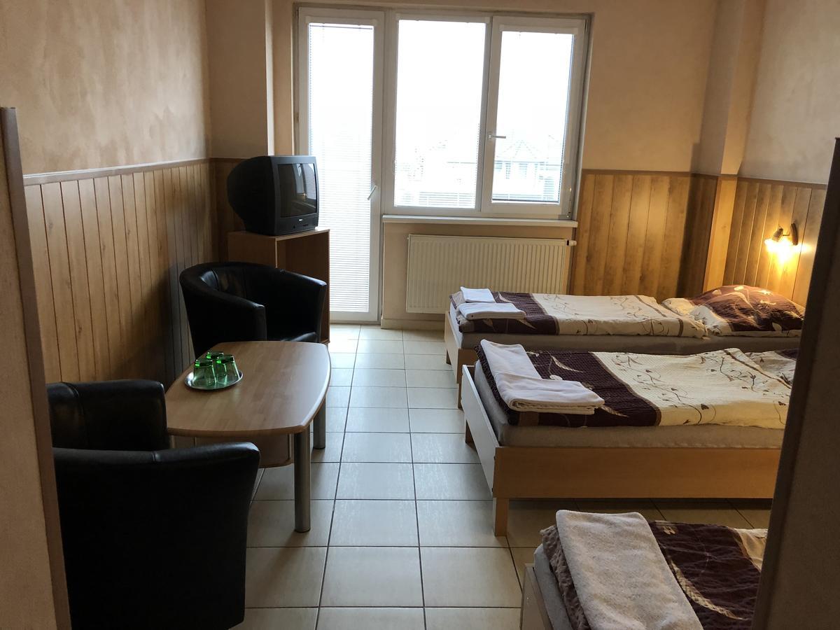 Batavya Penzion Topoľčany Zewnętrze zdjęcie